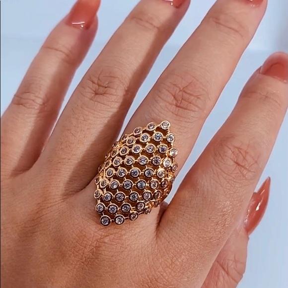 ✨✨Gold Geometric Bezel Ring✨✨ - Picture 5 of 5